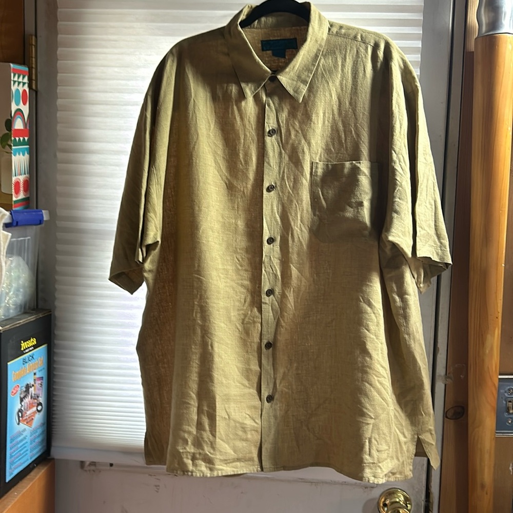 Paradise Blues men’s short sleeve shirt. Size XXL.